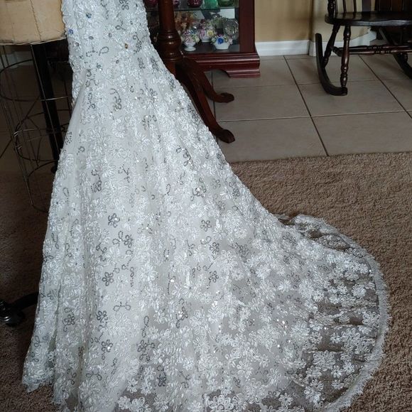 New Christopher Henry White Mermaid Wedding Dress - Picture 4 of 5